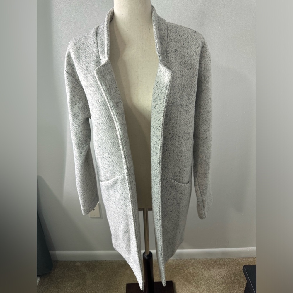 Express pocketed coat. Size M